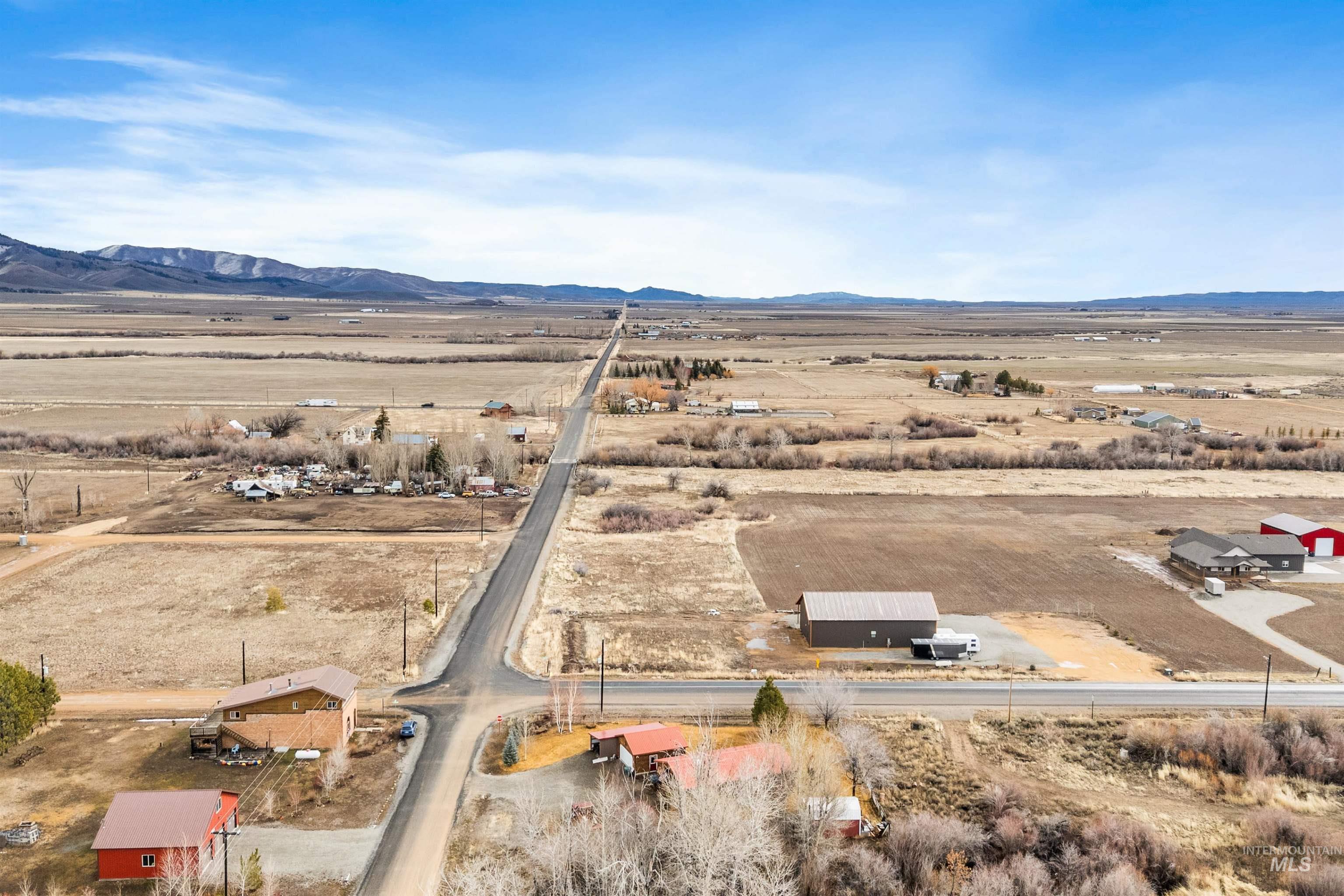 1 W 200 N, Fairfield, Idaho 83327, 2 Bedrooms, 1 Bathroom, Residential For Sale, Price $350,000, 98976074