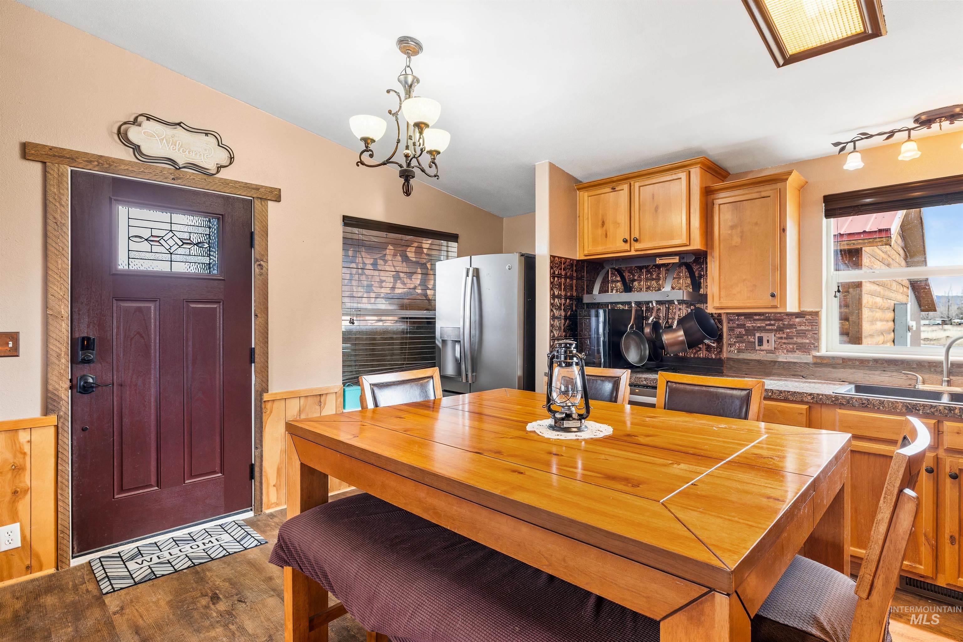 1 W 200 N, Fairfield, Idaho 83327, 2 Bedrooms, 1 Bathroom, Residential For Sale, Price $350,000, 98976074