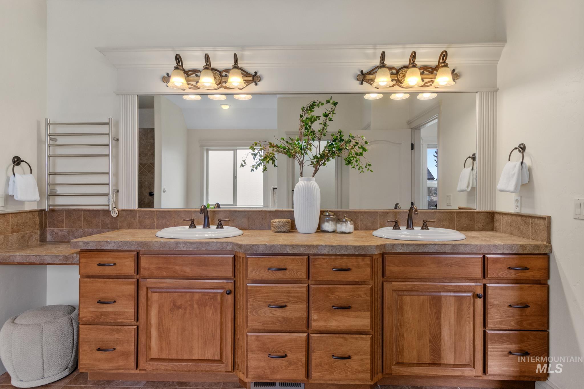 8357 Copper Creek Way, Middleton, Idaho 83644, 5 Bedrooms, 4.5 Bathrooms, Residential For Sale, Price $1,200,000, 98976075