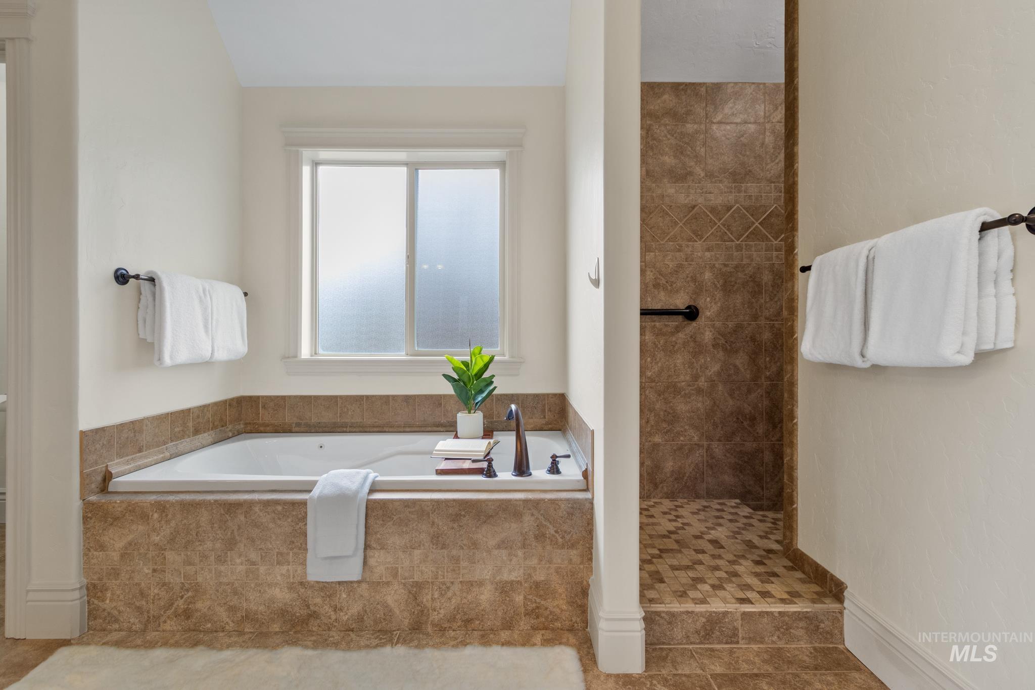 8357 Copper Creek Way, Middleton, Idaho 83644, 5 Bedrooms, 4.5 Bathrooms, Residential For Sale, Price $1,200,000, 98976075