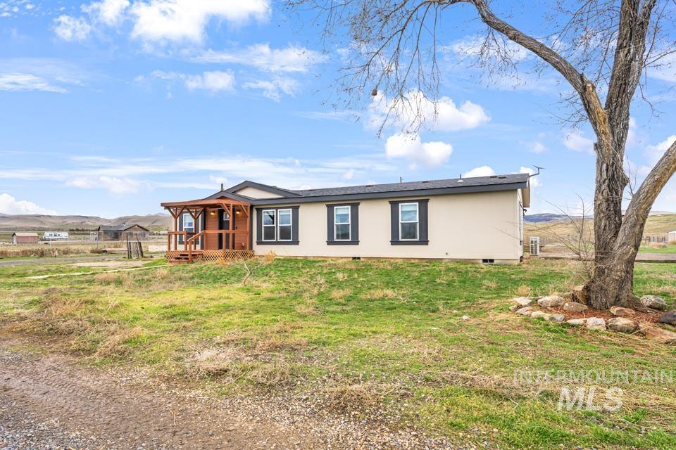 9446 Wright Rd, Melba, Idaho 83641, 3 Bedrooms, 2 Bathrooms, Residential For Sale, Price $475,000, 98976076