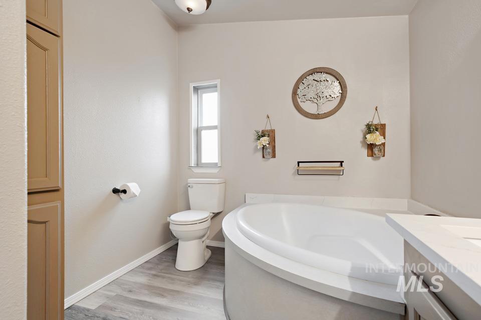 9446 Wright Rd, Melba, Idaho 83641, 3 Bedrooms, 2 Bathrooms, Residential For Sale, Price $475,000, 98976076