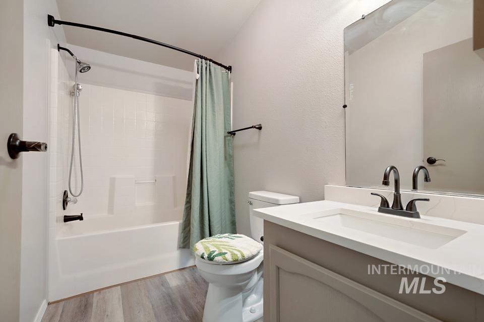 9446 Wright Rd, Melba, Idaho 83641, 3 Bedrooms, 2 Bathrooms, Residential For Sale, Price $475,000, 98976076