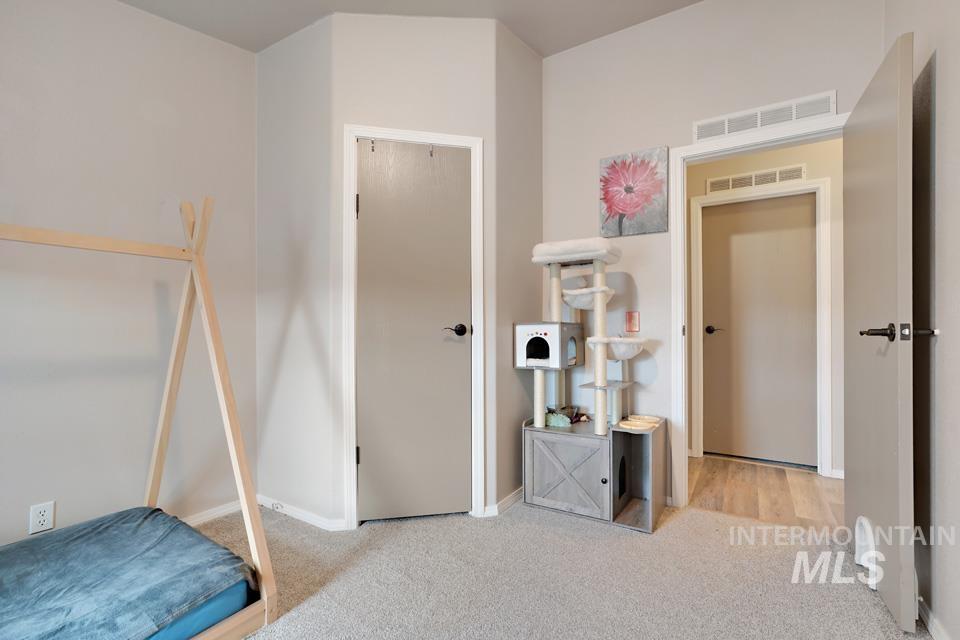 9446 Wright Rd, Melba, Idaho 83641, 3 Bedrooms, 2 Bathrooms, Residential For Sale, Price $475,000, 98976076