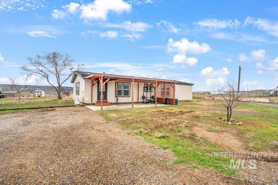 9446 Wright Rd, Melba, Idaho 83641, 3 Bedrooms, 2 Bathrooms, Residential For Sale, Price $475,000, 98976076