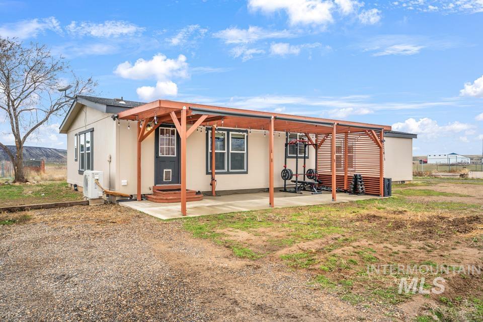 9446 Wright Rd, Melba, Idaho 83641, 3 Bedrooms, 2 Bathrooms, Residential For Sale, Price $475,000, 98976076