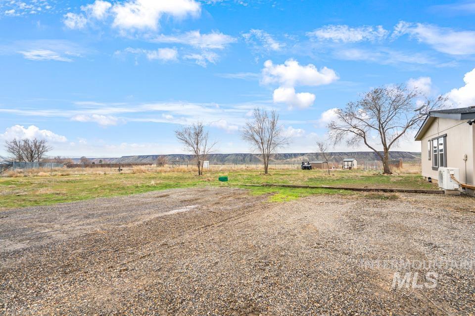 9446 Wright Rd, Melba, Idaho 83641, 3 Bedrooms, 2 Bathrooms, Residential For Sale, Price $475,000, 98976076