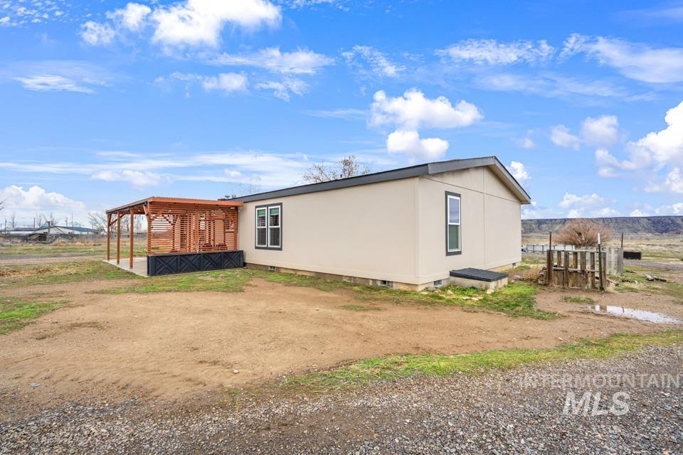 9446 Wright Rd, Melba, Idaho 83641, 3 Bedrooms, 2 Bathrooms, Residential For Sale, Price $475,000, 98976076