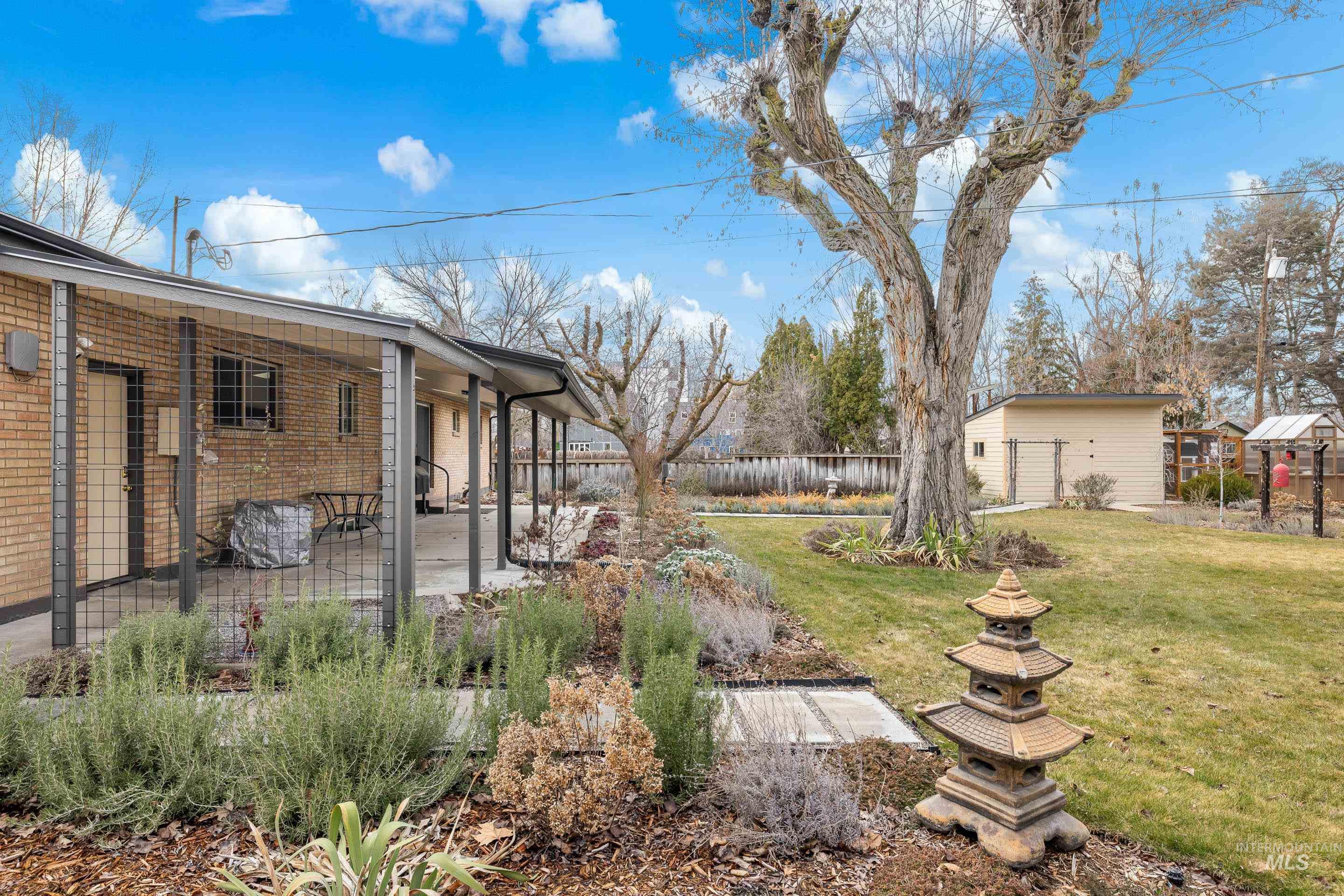 3504 W Grover Ct, Boise, Idaho 83705, 5 Bedrooms, 3 Bathrooms, Residential For Sale, Price $799,900, 98976077