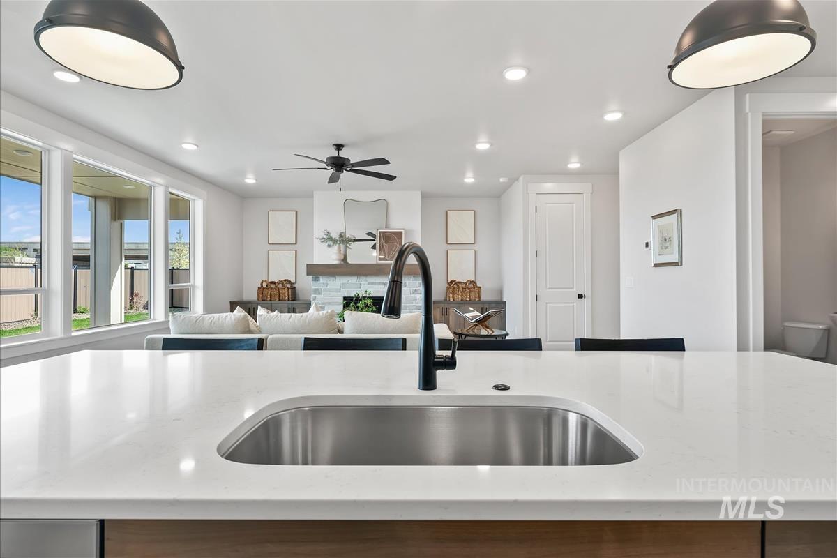 6566 W Los Flores Dr, Meridian, Idaho 83646, 3 Bedrooms, 2.5 Bathrooms, Residential For Sale, Price $669,900,MLS 98976079