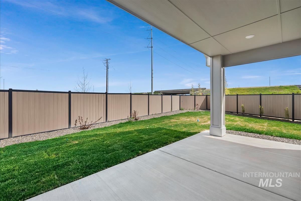 6566 W Los Flores Dr, Meridian, Idaho 83646, 3 Bedrooms, 2.5 Bathrooms, Residential For Sale, Price $669,900,MLS 98976079