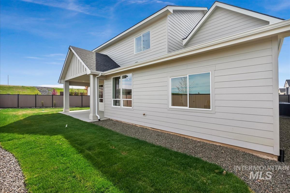 6566 W Los Flores Dr, Meridian, Idaho 83646, 3 Bedrooms, 2.5 Bathrooms, Residential For Sale, Price $669,900,MLS 98976079