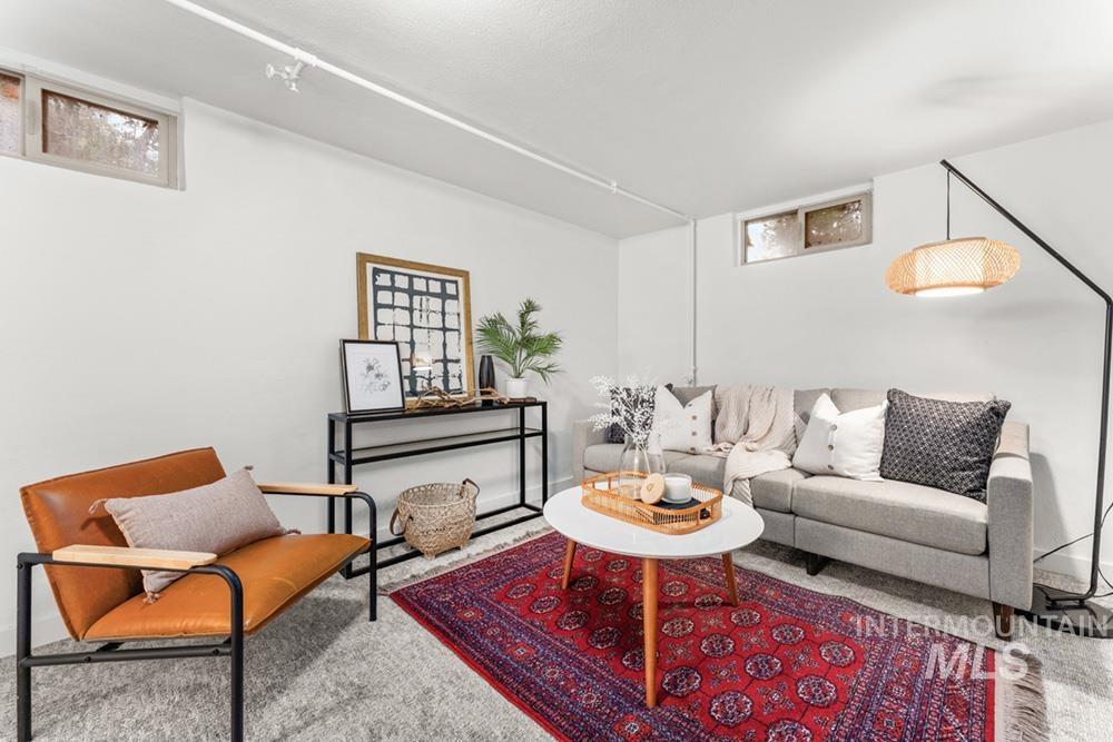 520 E Logan St, Boise, Idaho 83712, 3 Bedrooms, 2 Bathrooms, Residential For Sale, Price $875,000, 98976081