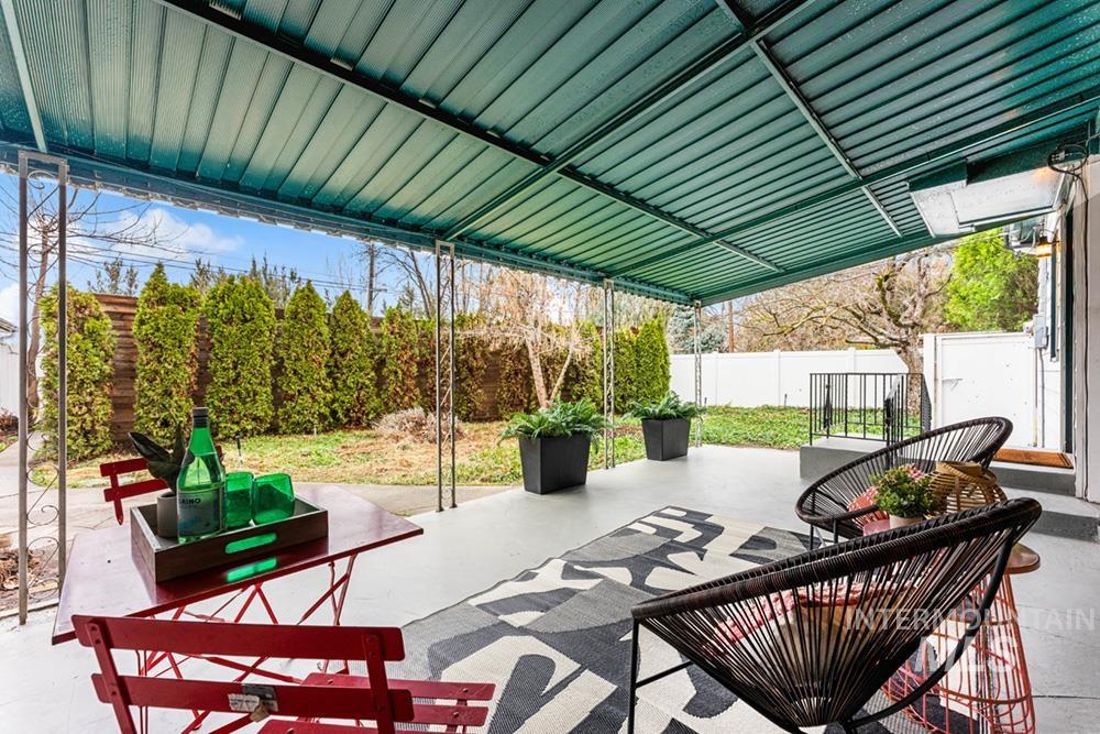 520 E Logan St, Boise, Idaho 83712, 3 Bedrooms, 2 Bathrooms, Residential For Sale, Price $875,000, 98976081