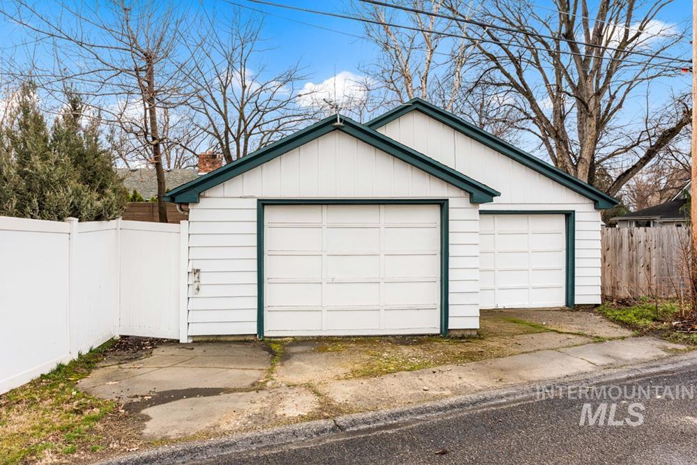 520 E Logan St, Boise, Idaho 83712, 3 Bedrooms, 2 Bathrooms, Residential For Sale, Price $875,000, 98976081