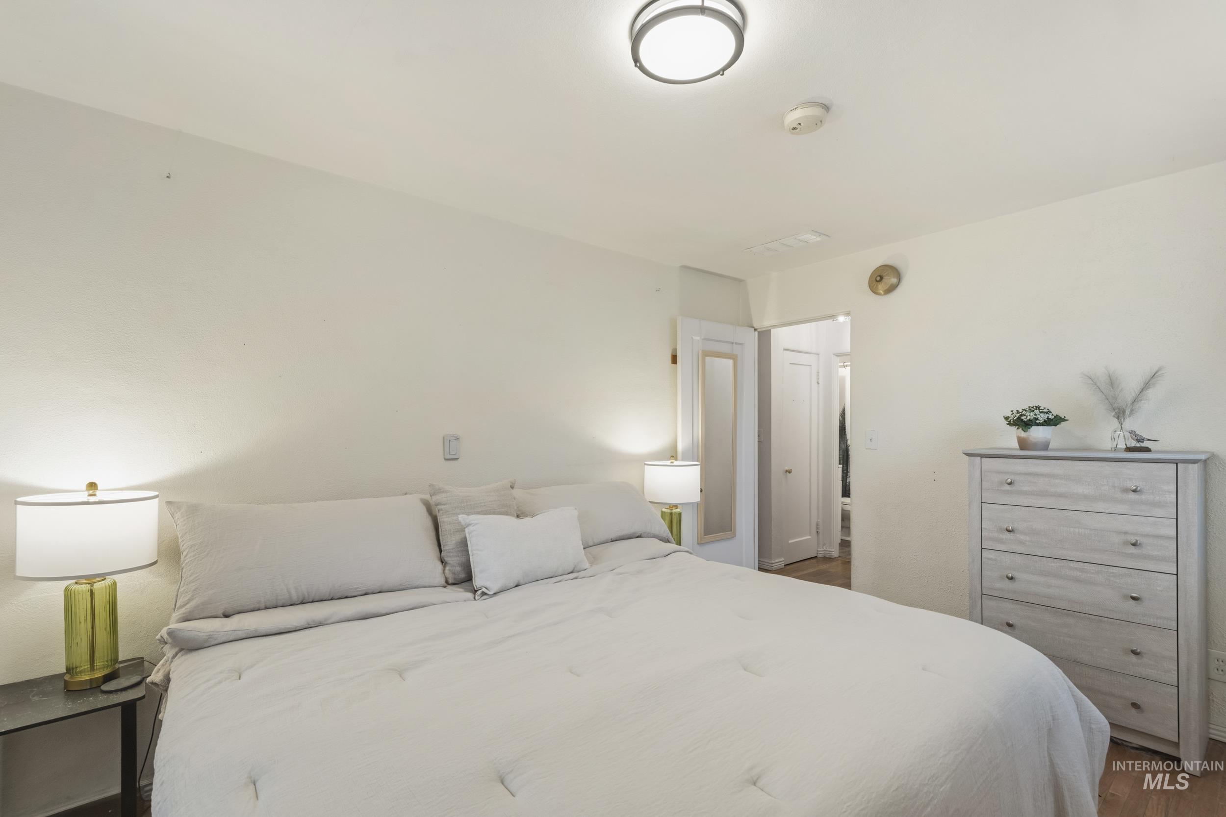 1551 W Salem St, Boise, Idaho 83705, 3 Bedrooms, 2 Bathrooms, Residential For Sale, Price $415,000, 98976082