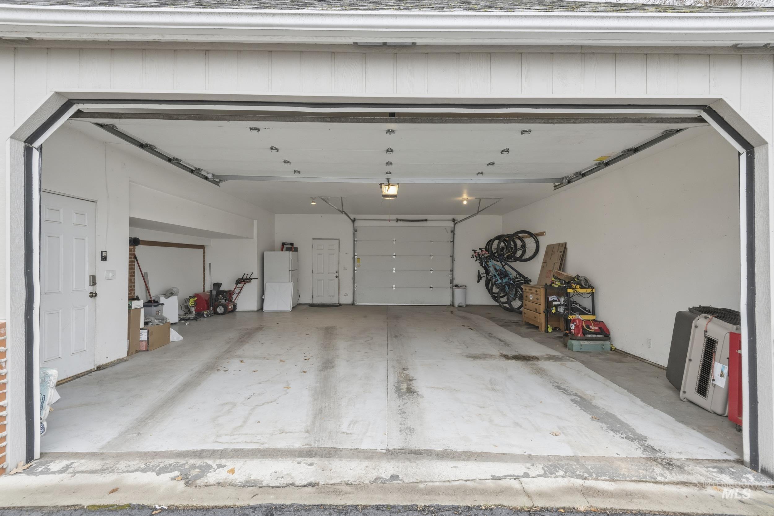 1551 W Salem St, Boise, Idaho 83705, 3 Bedrooms, 2 Bathrooms, Residential For Sale, Price $415,000, 98976082