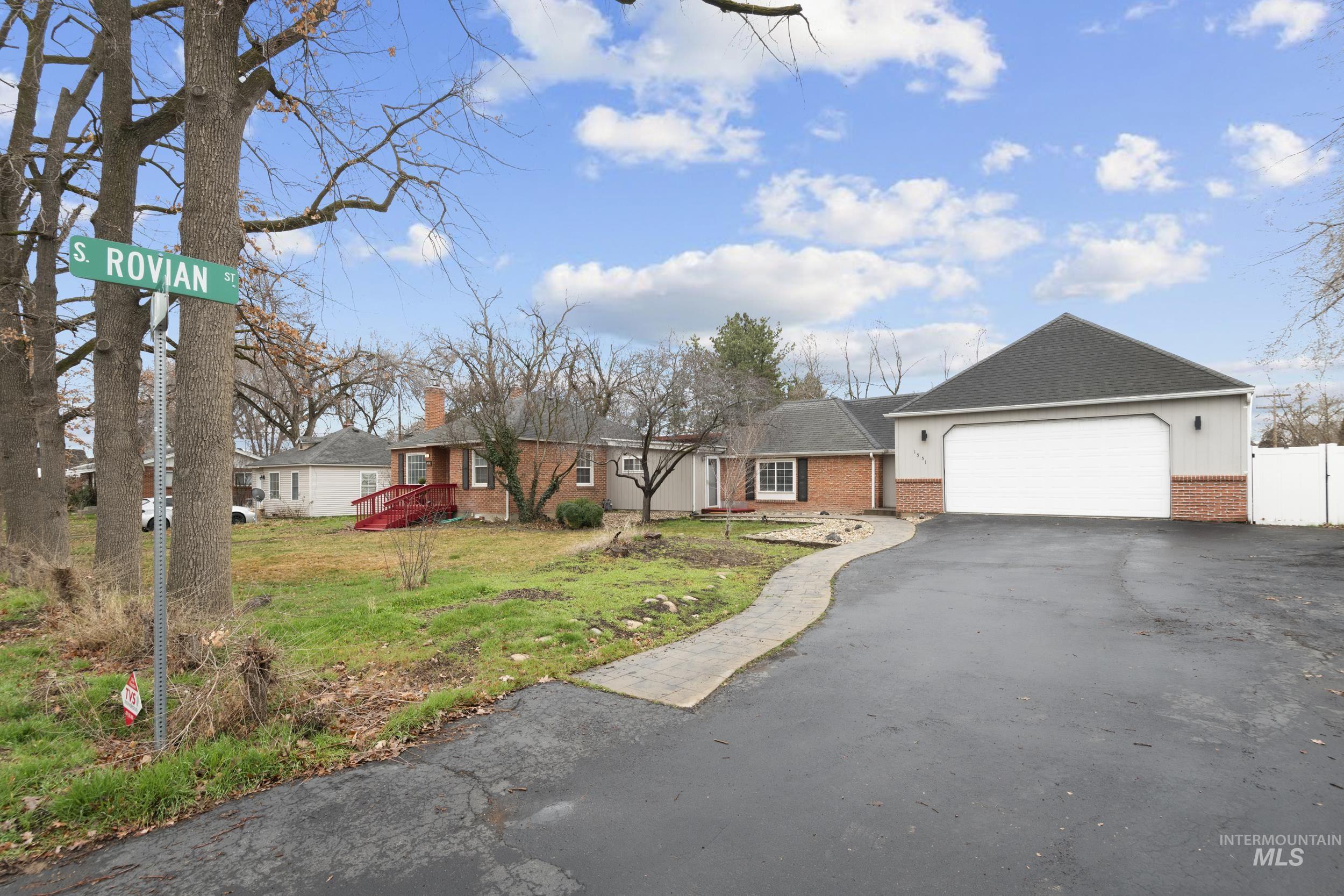 1551 W Salem St, Boise, Idaho 83705, 3 Bedrooms, 2 Bathrooms, Residential For Sale, Price $415,000, 98976082