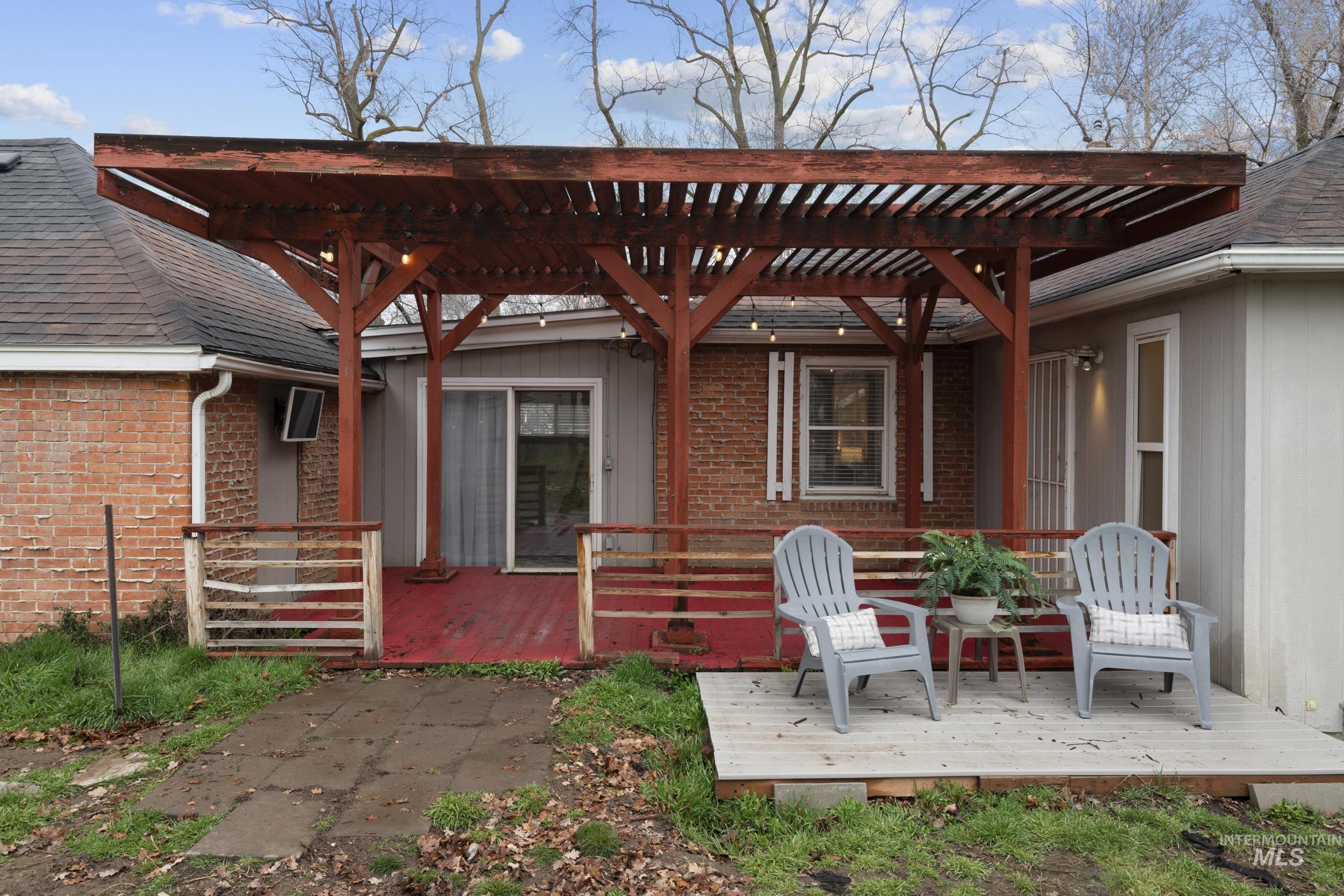 1551 W Salem St, Boise, Idaho 83705, 3 Bedrooms, 2 Bathrooms, Residential For Sale, Price $415,000, 98976082