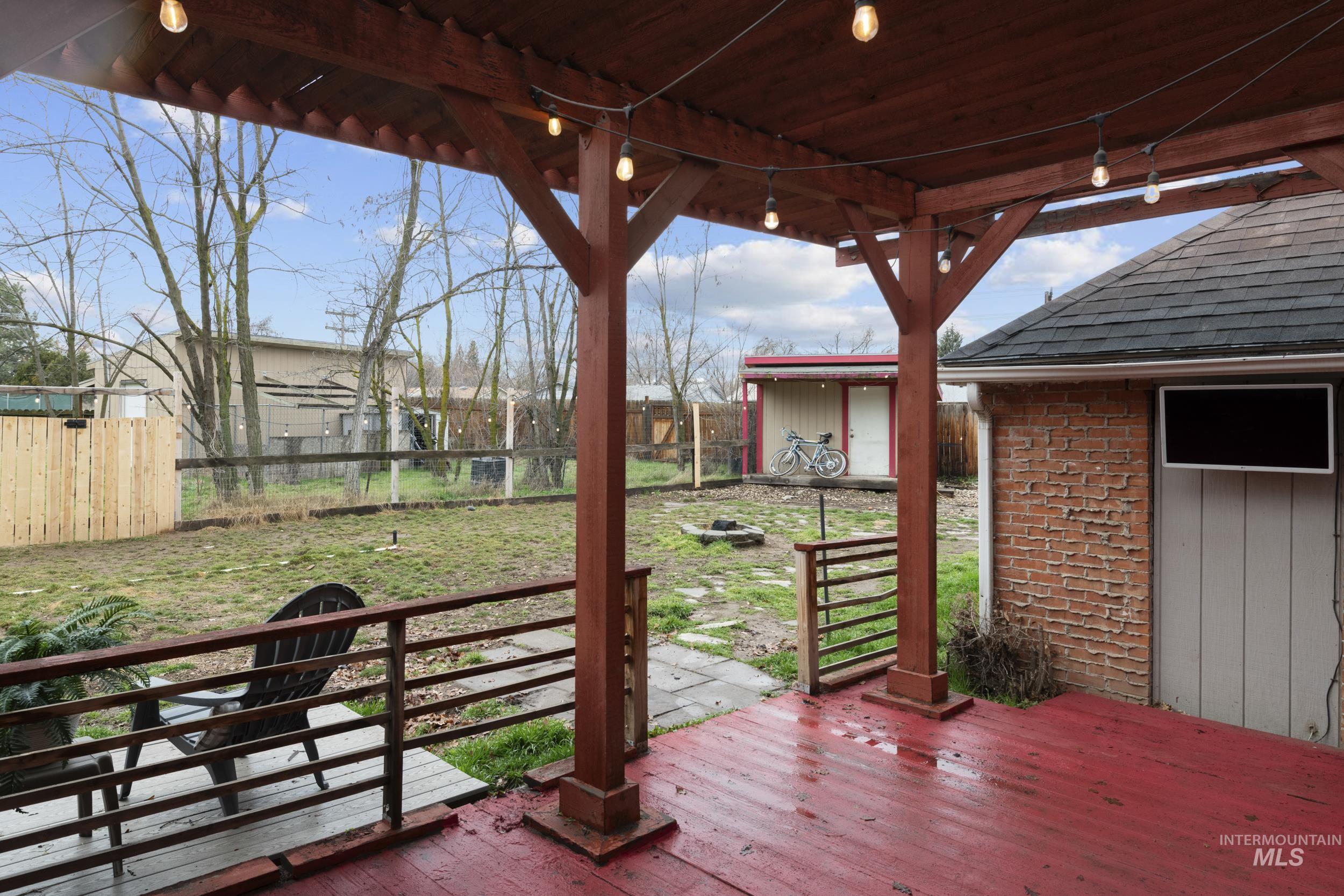 1551 W Salem St, Boise, Idaho 83705, 3 Bedrooms, 2 Bathrooms, Residential For Sale, Price $415,000, 98976082