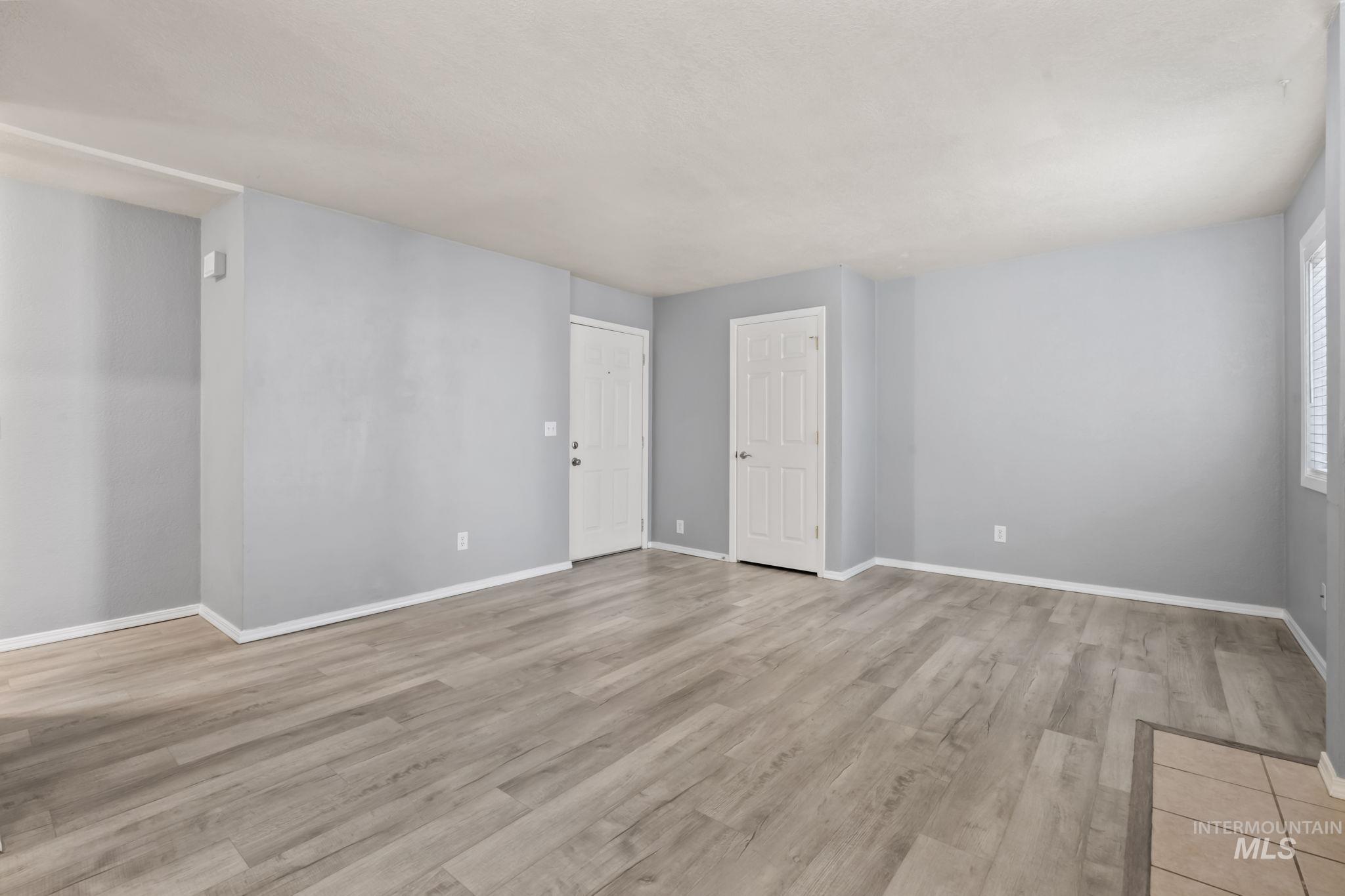 7060 W Colehaven Ln, Boise, Idaho 83704, 2 Bedrooms, 1 Bathroom, Residential For Sale, Price $245,000, 98976083