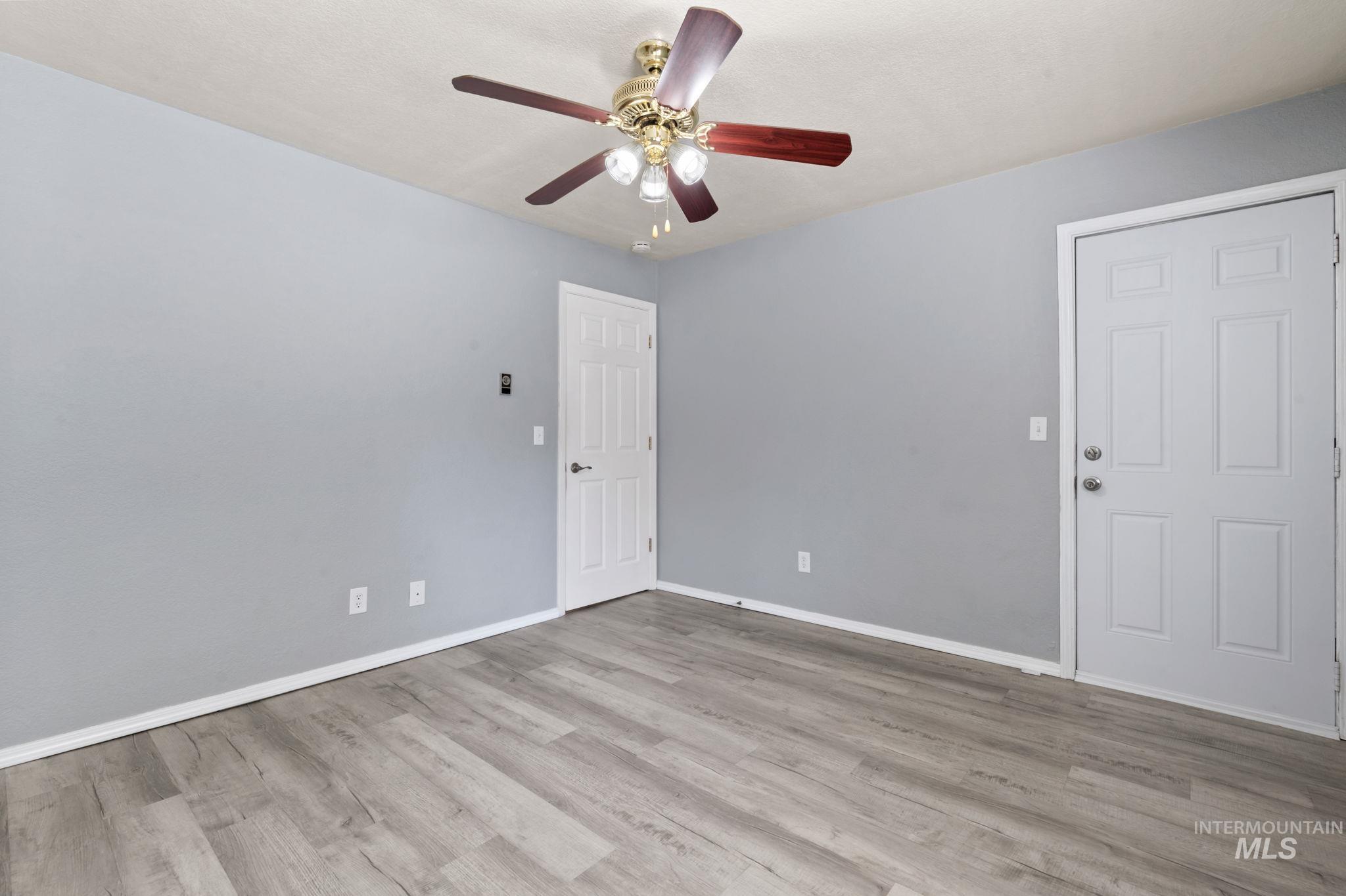 7060 W Colehaven Ln, Boise, Idaho 83704, 2 Bedrooms, 1 Bathroom, Residential For Sale, Price $245,000, 98976083