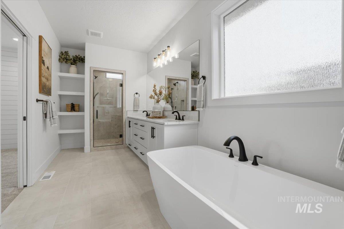 9372 S Sapper Hill Ave, Kuna, Idaho 83634, 3 Bedrooms, 2 Bathrooms, Residential For Sale, Price $609,900,MLS 98976085