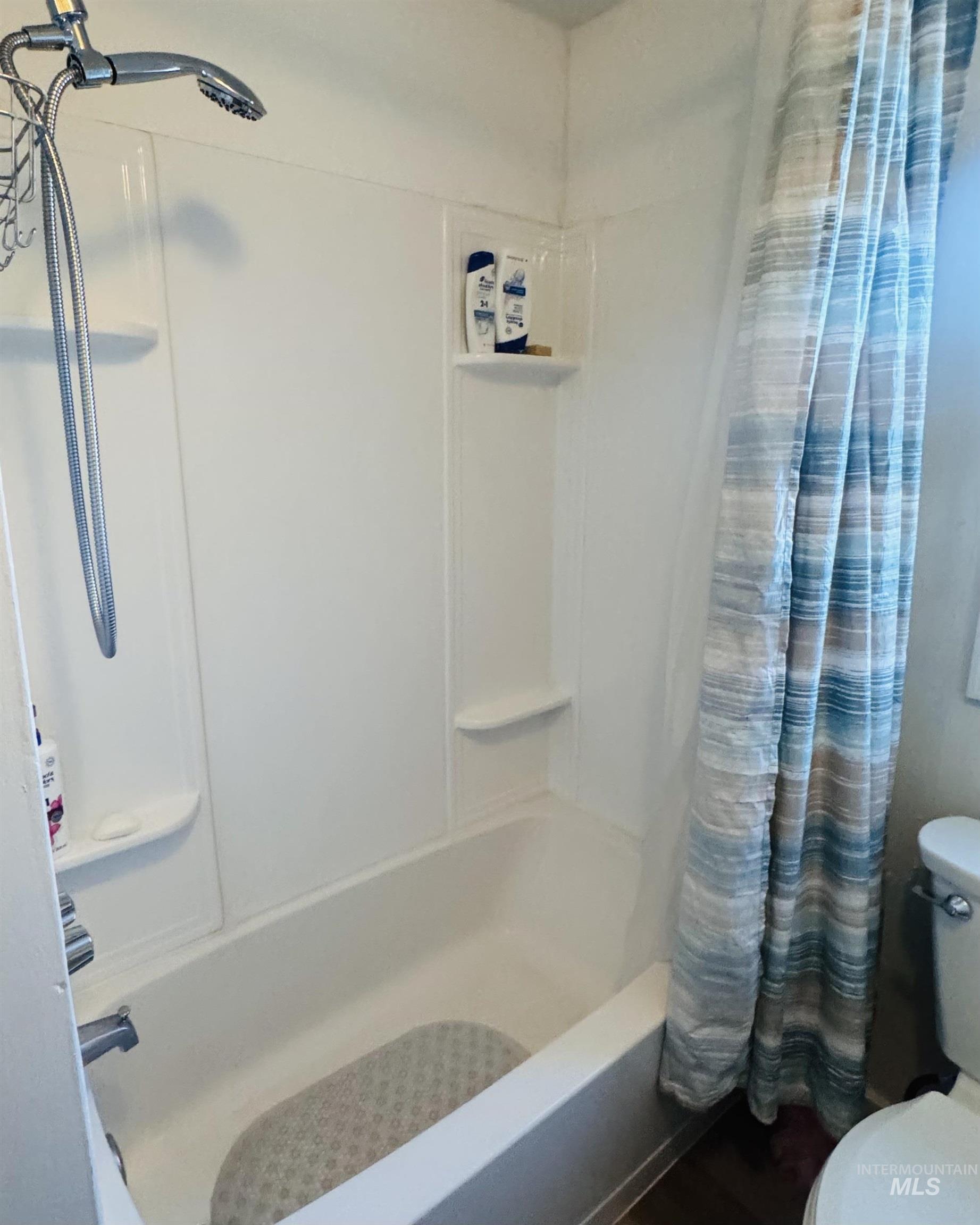 2611 Powderhorn Lane, Caldwell, Idaho 83605, 3 Bedrooms, 2 Bathrooms, Residential For Sale, Price $85,000, 98976086