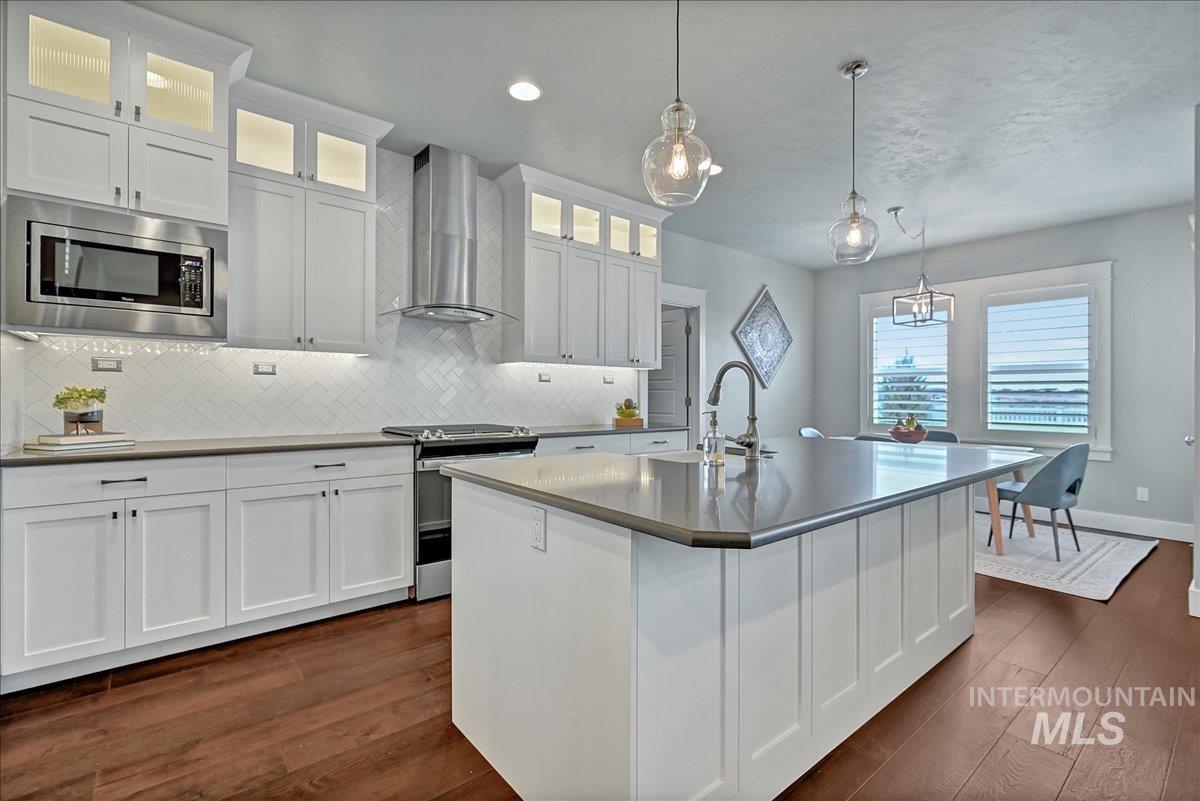 7713 S Wagons West Avenue, Boise, Idaho 83716, 4 Bedrooms, 2.5 Bathrooms, Residential For Sale, Price $689,000, 98976089