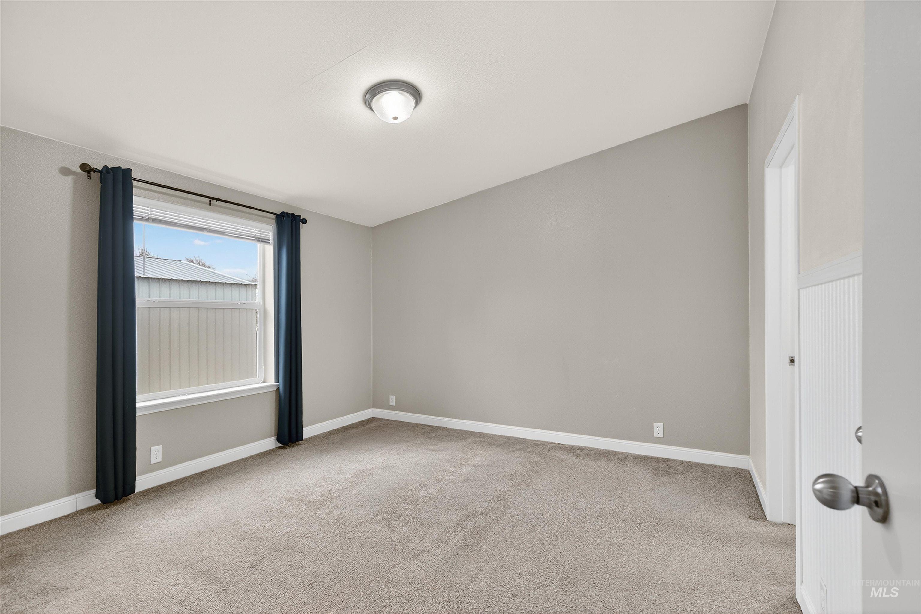 1730 1/2 Alder Ave, Lewiston, Idaho 83501, 3 Bedrooms, 2 Bathrooms, Residential For Sale, Price $409,000, 98976091