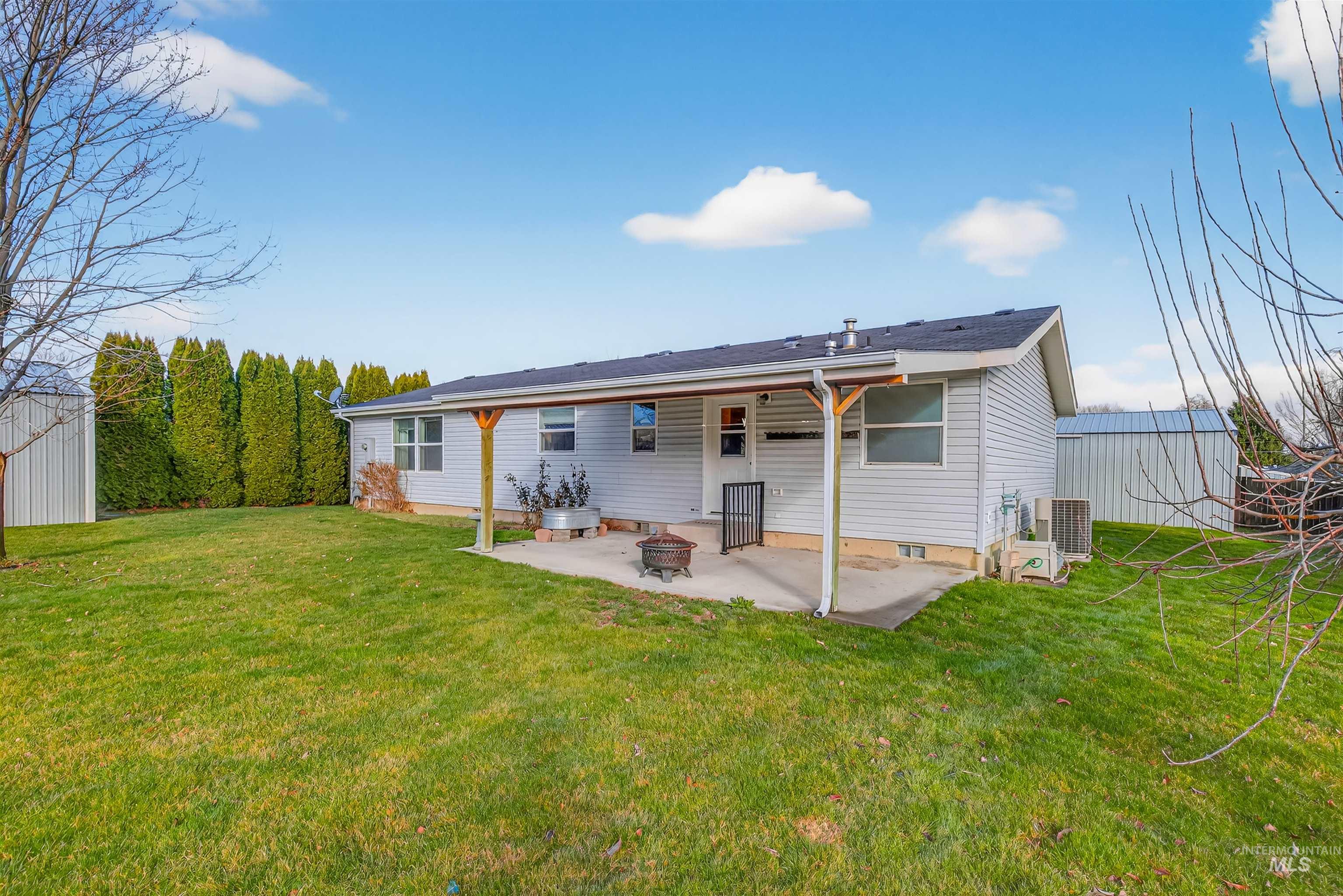 1730 1/2 Alder Ave, Lewiston, Idaho 83501, 3 Bedrooms, 2 Bathrooms, Residential For Sale, Price $409,000, 98976091