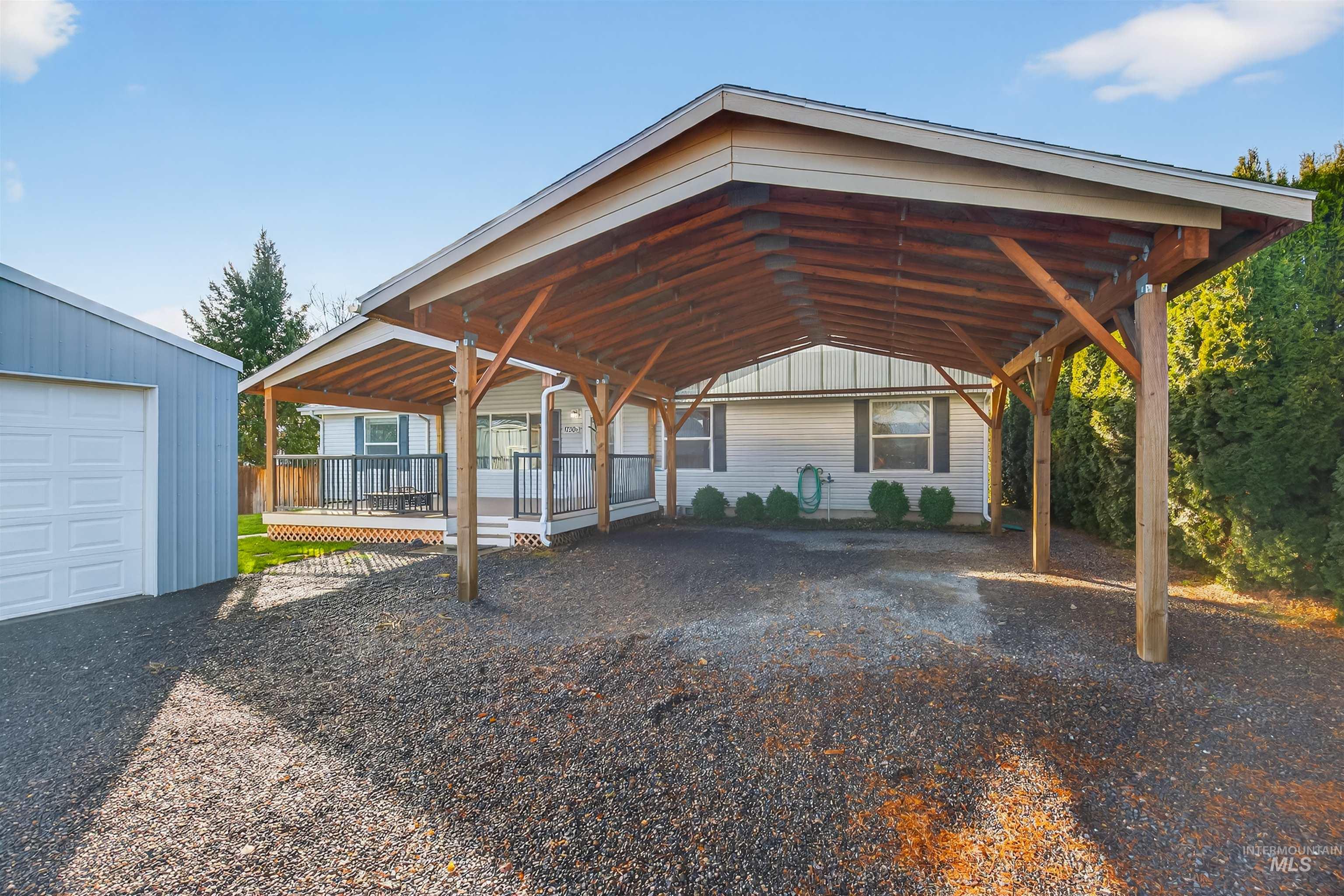 1730 1/2 Alder Ave, Lewiston, Idaho 83501, 3 Bedrooms, 2 Bathrooms, Residential For Sale, Price $409,000, 98976091