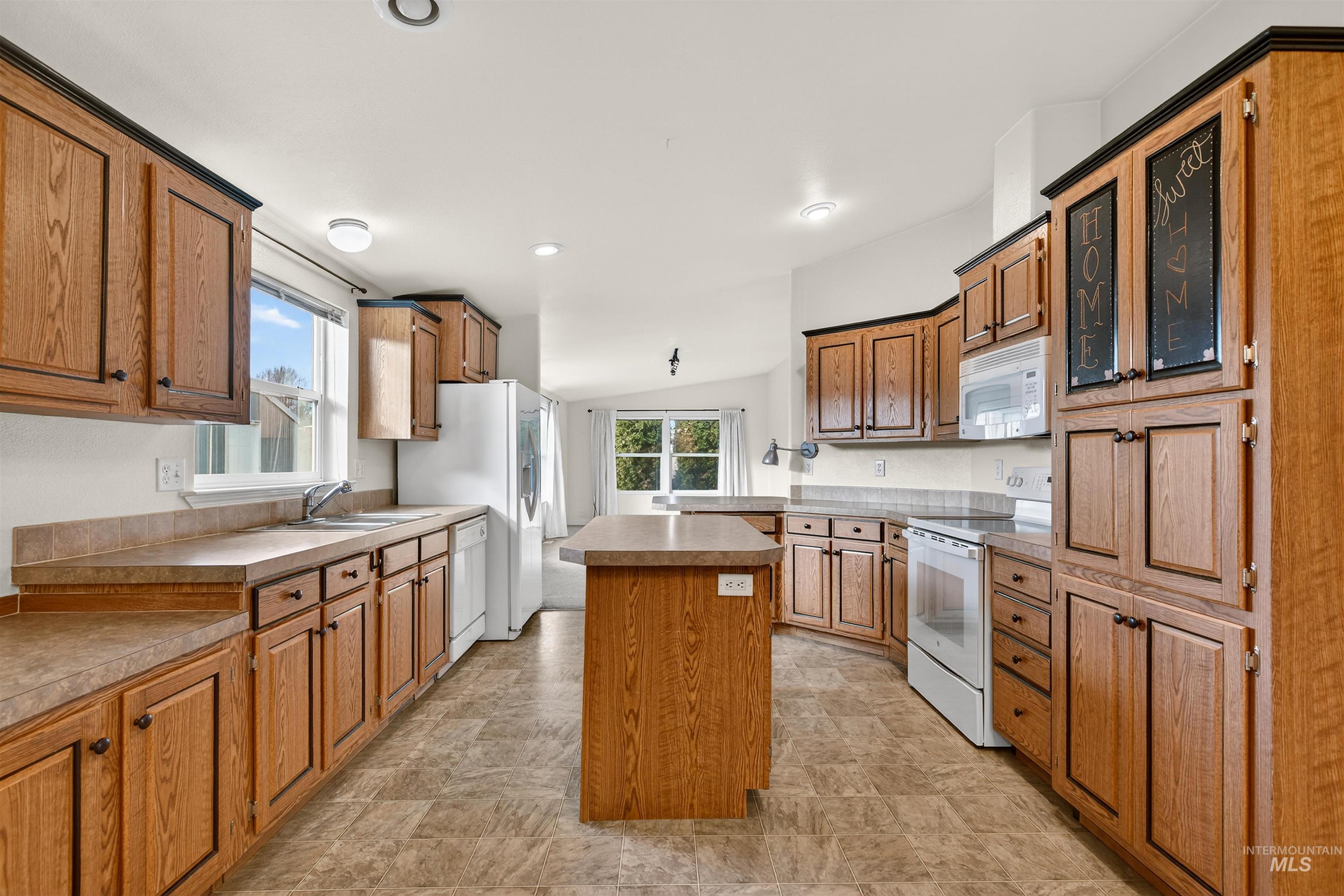 1730 1/2 Alder Ave, Lewiston, Idaho 83501, 3 Bedrooms, 2 Bathrooms, Residential For Sale, Price $409,000, 98976091