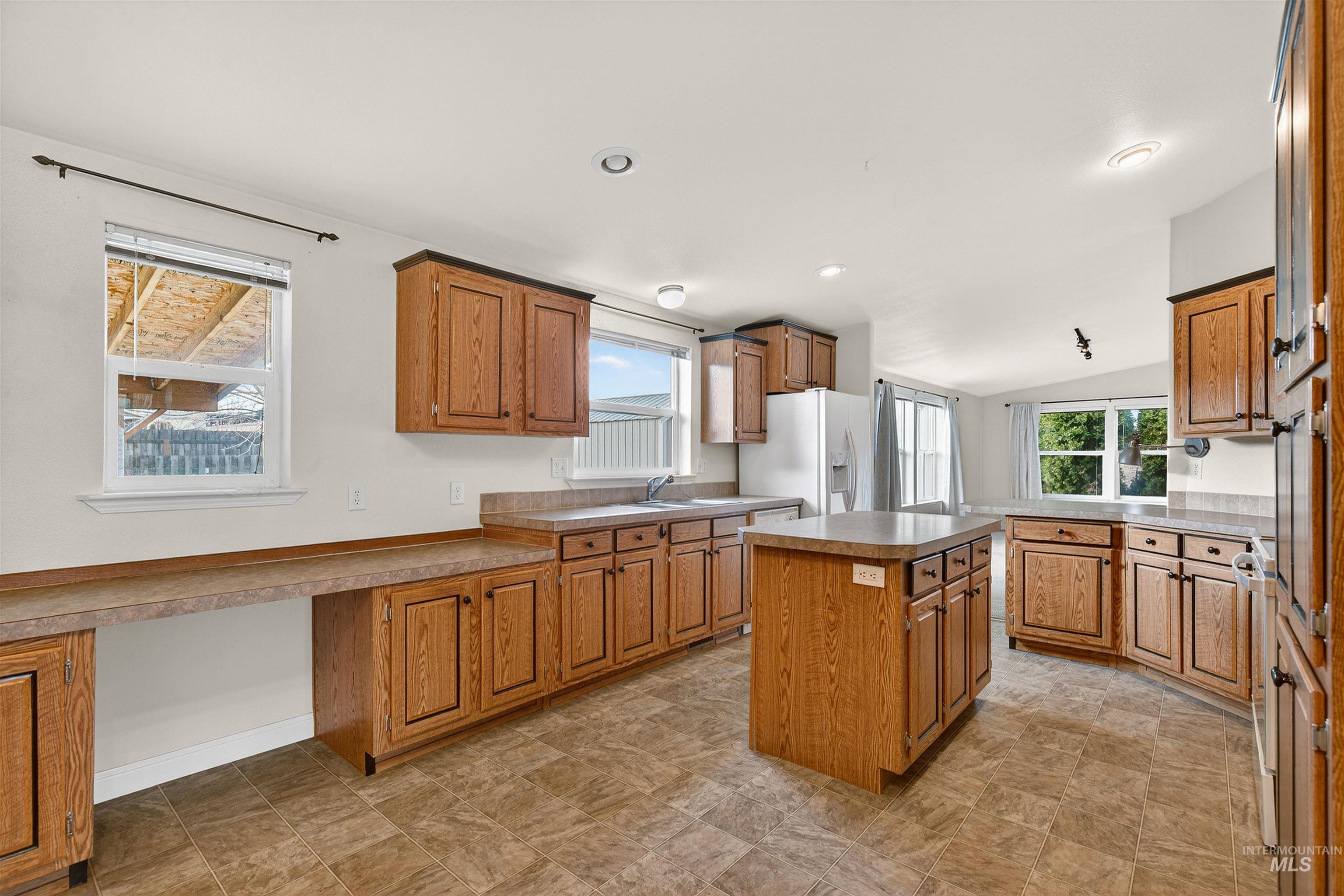 1730 1/2 Alder Ave, Lewiston, Idaho 83501, 3 Bedrooms, 2 Bathrooms, Residential For Sale, Price $409,000, 98976091