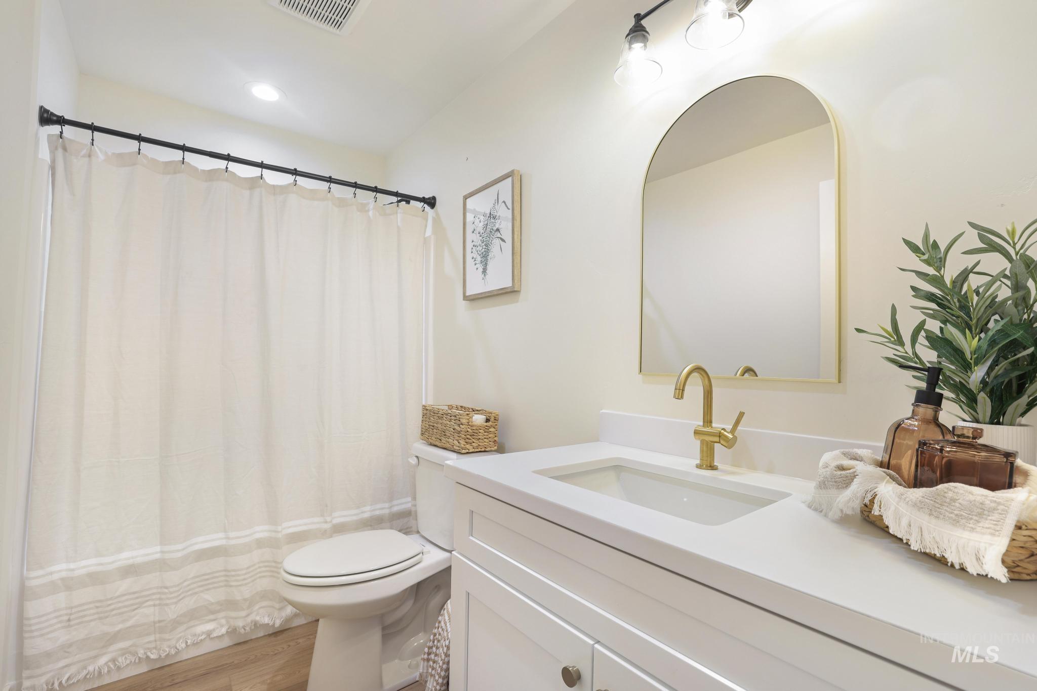 708 W Clark St, Paul, Idaho 83347, 3 Bedrooms, 2 Bathrooms, Residential For Sale, Price $365,000, 98976092