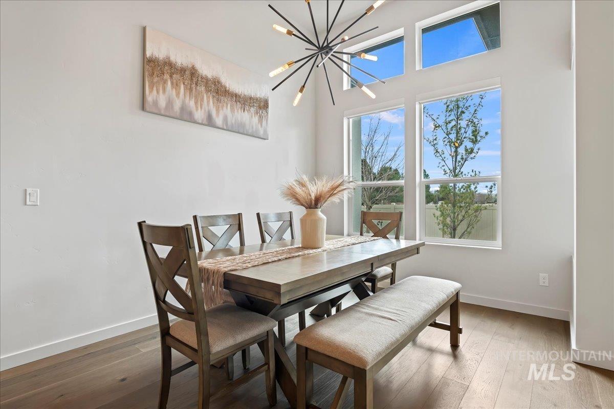 557 W Carnelian Lane, Eagle, Idaho 83616, 4 Bedrooms, 2 Bathrooms, Residential For Sale, Price $805,000,MLS 98976095