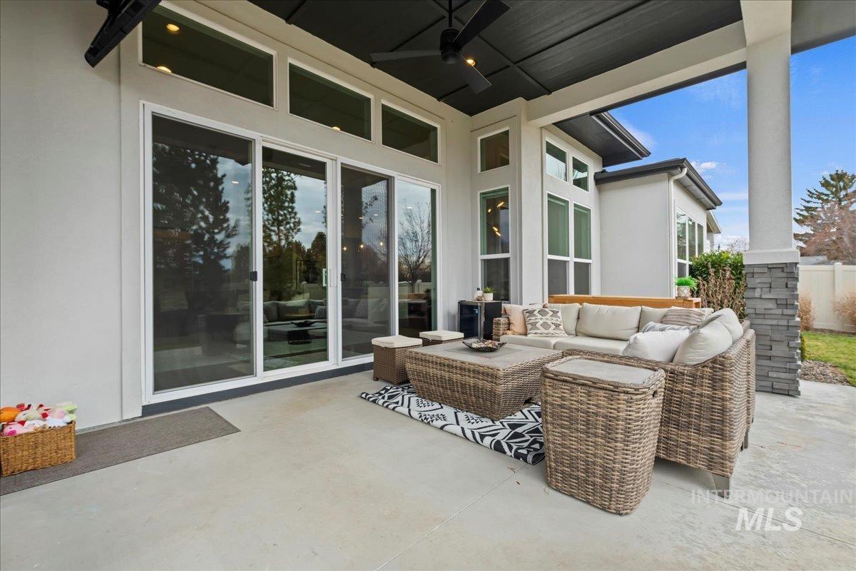 557 W Carnelian Lane, Eagle, Idaho 83616, 4 Bedrooms, 2 Bathrooms, Residential For Sale, Price $805,000,MLS 98976095