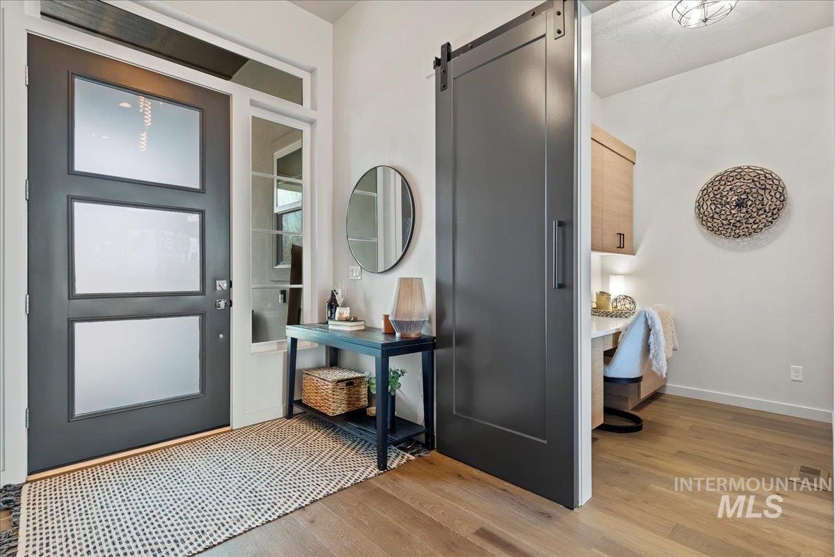 557 W Carnelian Lane, Eagle, Idaho 83616, 4 Bedrooms, 2 Bathrooms, Residential For Sale, Price $805,000,MLS 98976095