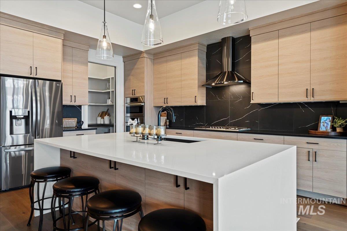 557 W Carnelian Lane, Eagle, Idaho 83616, 4 Bedrooms, 2 Bathrooms, Residential For Sale, Price $805,000,MLS 98976095