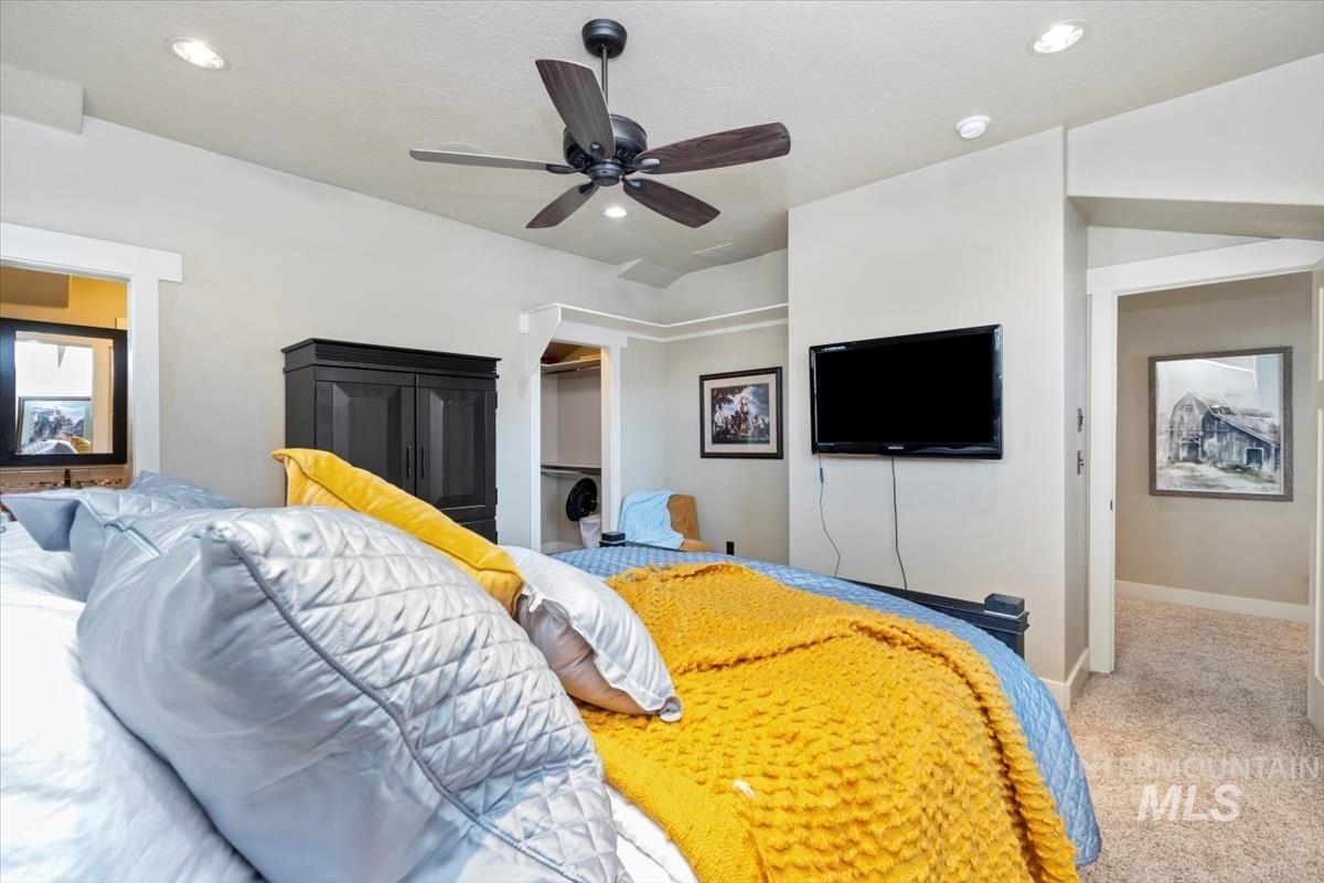 12961 N 9th Avenue, Boise, Idaho 83714, 3 Bedrooms, 3.5 Bathrooms, Residential For Sale, Price $925,000,MLS 98976096