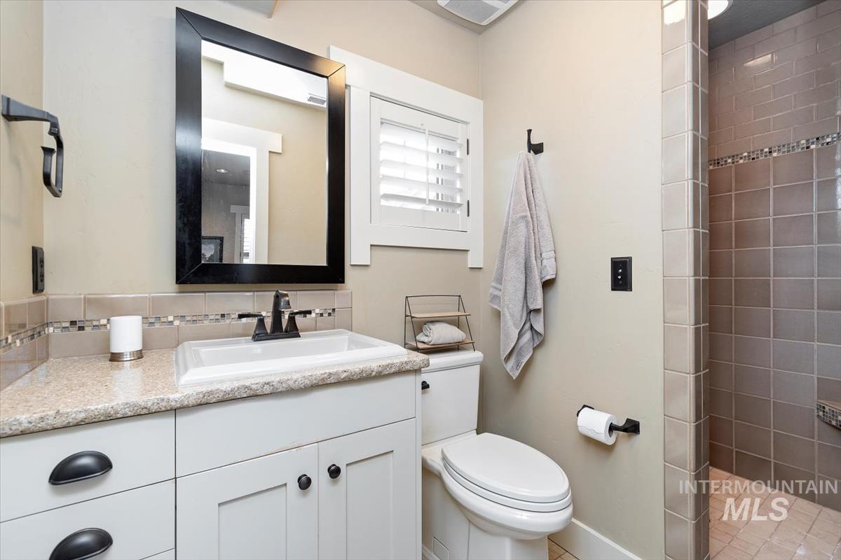 12961 N 9th Avenue, Boise, Idaho 83714, 3 Bedrooms, 3.5 Bathrooms, Residential For Sale, Price $925,000,MLS 98976096