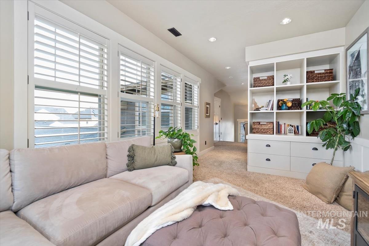 12961 N 9th Avenue, Boise, Idaho 83714, 3 Bedrooms, 3.5 Bathrooms, Residential For Sale, Price $925,000,MLS 98976096