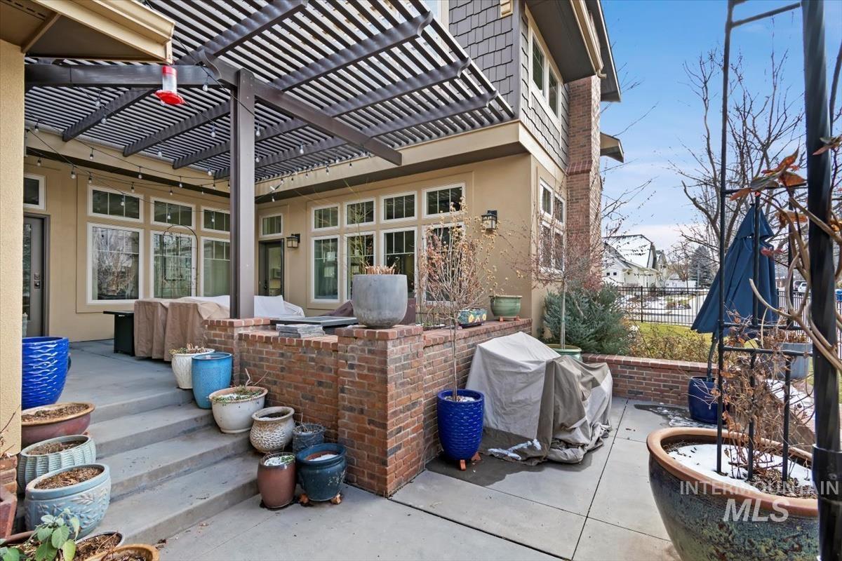 12961 N 9th Avenue, Boise, Idaho 83714, 3 Bedrooms, 3.5 Bathrooms, Residential For Sale, Price $925,000,MLS 98976096