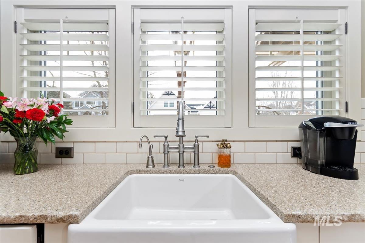 12961 N 9th Avenue, Boise, Idaho 83714, 3 Bedrooms, 3.5 Bathrooms, Residential For Sale, Price $925,000,MLS 98976096