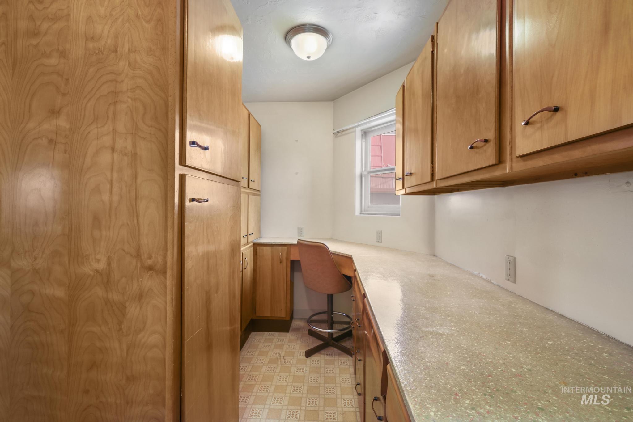 320 Locust St, Twin Falls, Idaho 83301, 4 Bedrooms, 2 Bathrooms, Residential For Sale, Price $329,900, 98976097