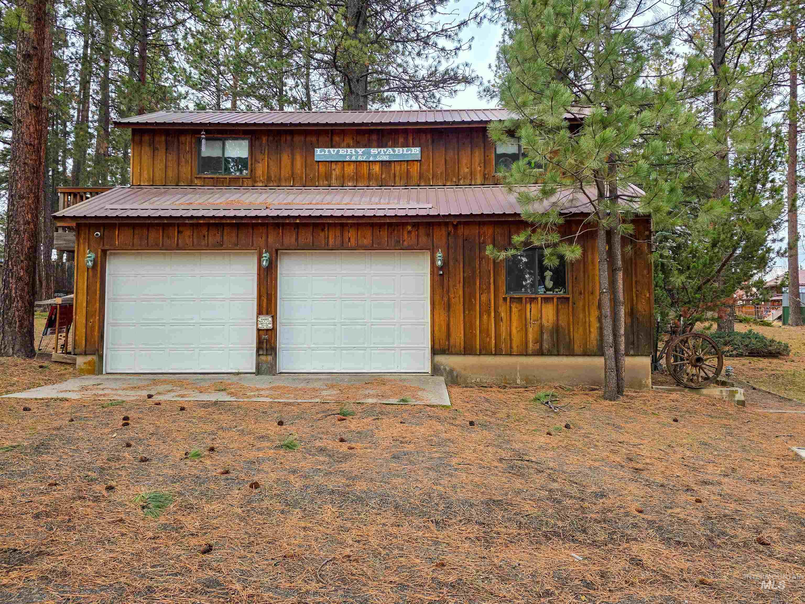 813 Camas Drive, Winchester, Idaho 83555, 4 Bedrooms, 3 Bathrooms, Residential For Sale, Price $549,999,MLS 98976098