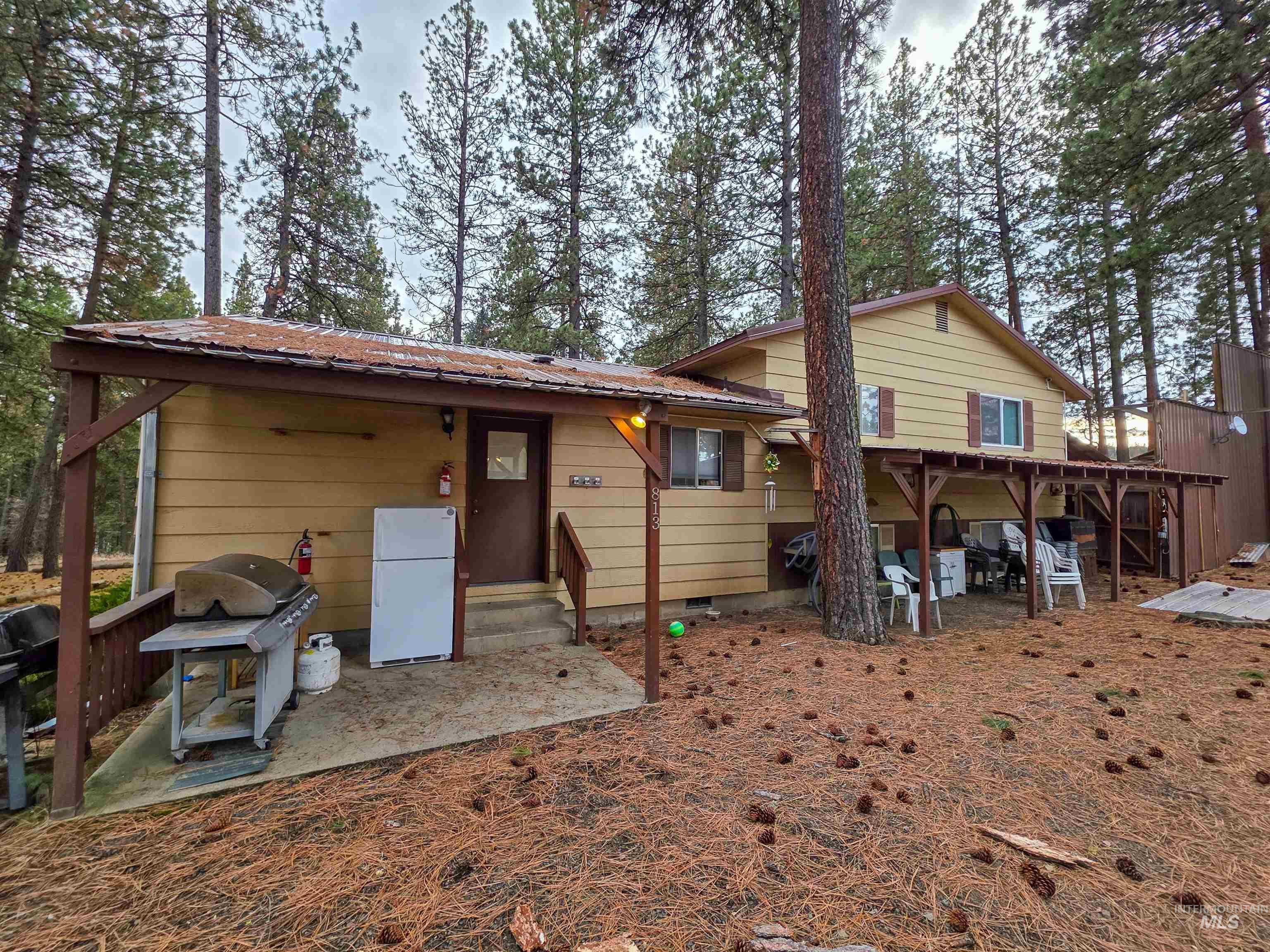 813 Camas Drive, Winchester, Idaho 83555, 4 Bedrooms, 3 Bathrooms, Residential For Sale, Price $549,999,MLS 98976098