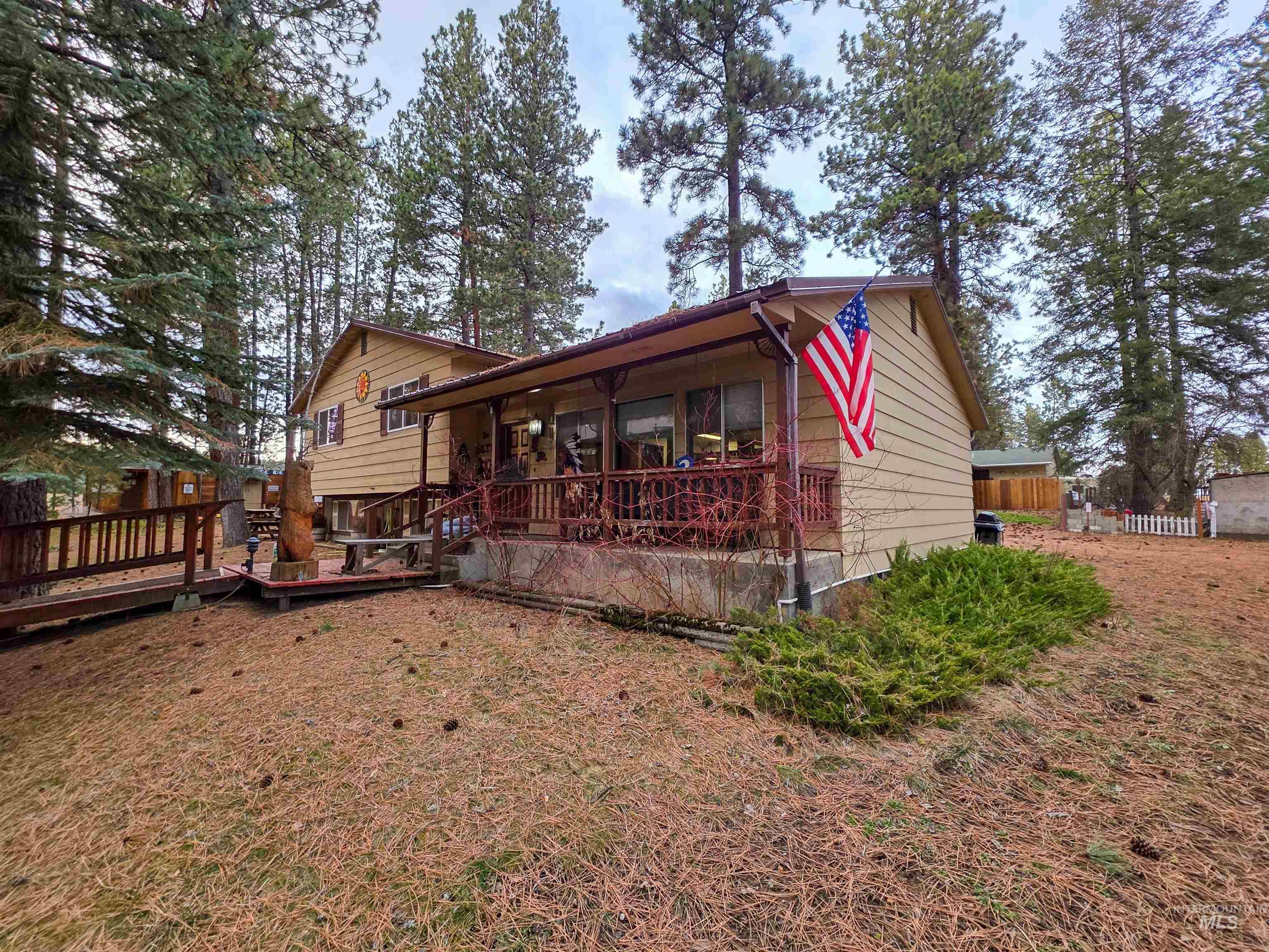 813 Camas Drive, Winchester, Idaho 83555, 4 Bedrooms, 3 Bathrooms, Residential For Sale, Price $549,999,MLS 98976098