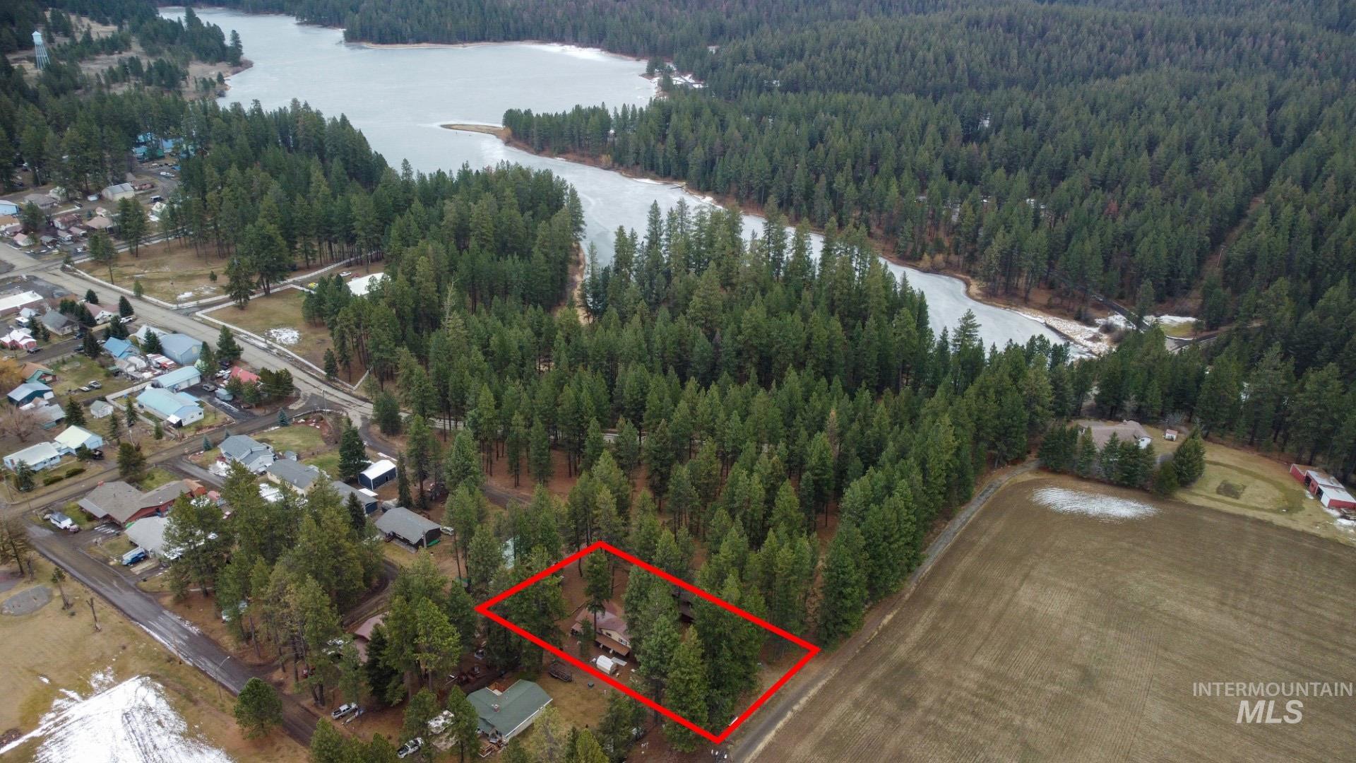 813 Camas Drive, Winchester, Idaho 83555, 4 Bedrooms, 3 Bathrooms, Residential For Sale, Price $499,000, 98976098