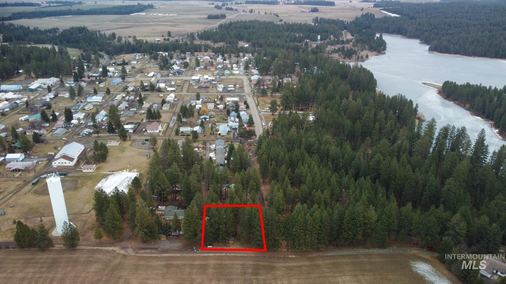 813 Camas Drive, Winchester, Idaho 83555, 4 Bedrooms, 3 Bathrooms, Residential For Sale, Price $549,999,MLS 98976098